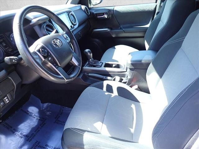 Used 2021 Toyota Tacoma TRD Off-Road AWD/4WD image 10
