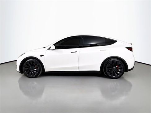 Used 2022 Tesla Model Y Performance image 8