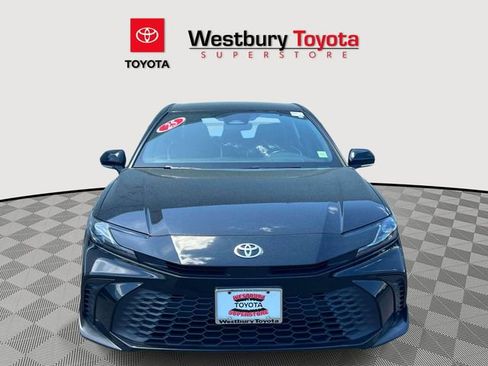 Certified 2025 Toyota Camry SE w/ Convenience Package AWD/4WD image 3