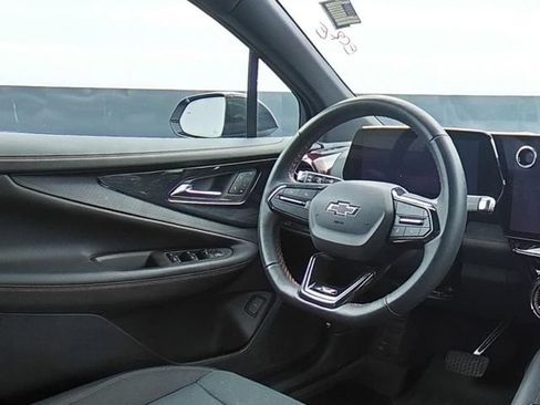 Used 2024 Chevrolet Blazer EV RS AWD/4WD image 17