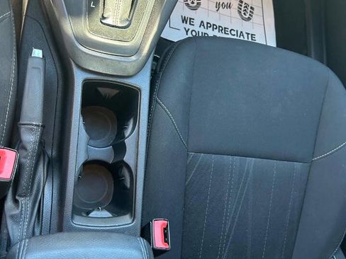 Used 2016 Ford Focus SE image 32