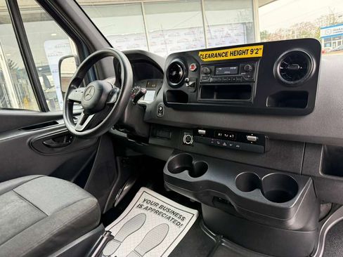 Used 2019 Mercedes-Benz Sprinter 170 image 29