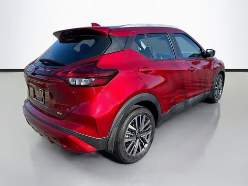 Used 2021 Nissan Kicks SV w/ Interior Electronics Package image 7