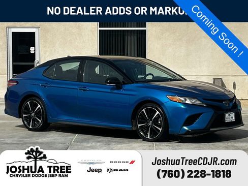 Used 2019 Toyota Camry XSE FWD image 1