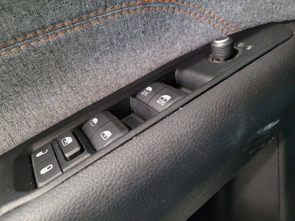 Used 2022 Jeep Compass Sport AWD/4WD image 27