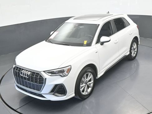 Used 2025 Audi Q3 2.0T Premium image 48