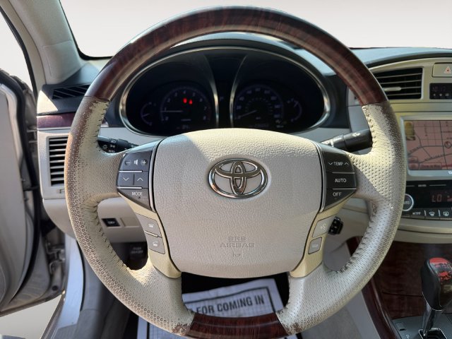 Used 2011 Toyota Avalon Limited FWD image 13