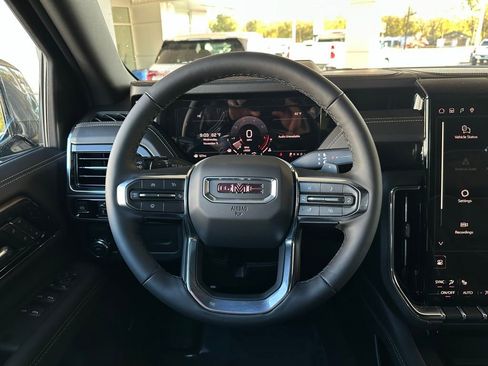 New 2026 GMC Yukon XL Elevation image 20