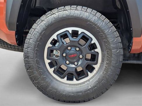 Used 2025 Toyota Tacoma TRD Off-Road w/ TRD Off Road Upgrade Package AWD/4WD image 22