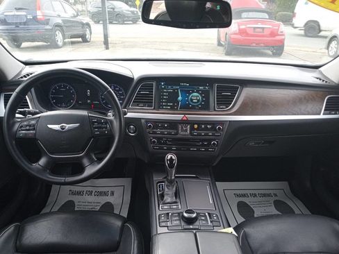 Used 2015 Hyundai Genesis 3.8 w/ Option Group 04 image 9