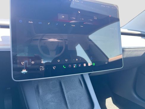 Used 2023 Tesla Model 3 Standard Range RWD image 16