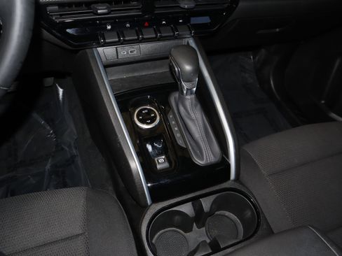 Used 2024 Chevrolet Colorado LT w/ Advanced Trailering Package image 31