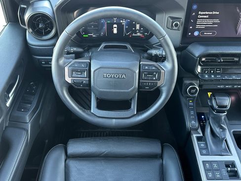Used 2025 Toyota Land Cruiser image 13