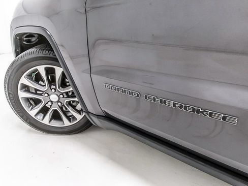 Used 2018 Jeep Grand Cherokee Limited RWD image 11