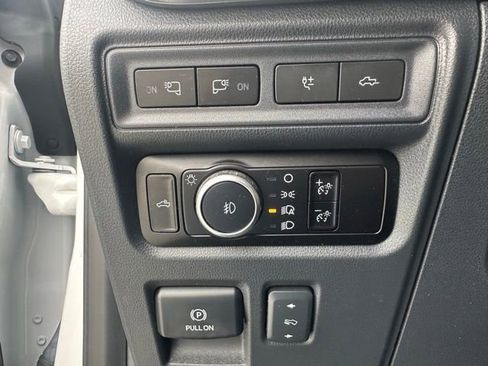 Used 2023 Ford F150 Lariat w/ Max Trailer Tow Package image 28