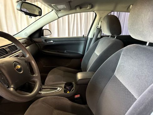 Used 2016 Chevrolet Impala LT FWD image 20