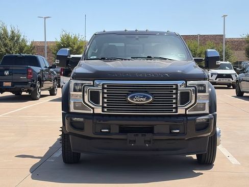Used 2022 Ford F450 Platinum w/ FX4 Off-Road Package AWD/4WD image 2