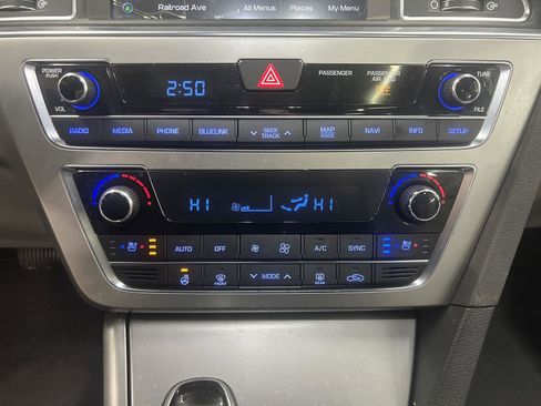 Used 2015 Hyundai Sonata Limited w/ Option Group 06 image 24