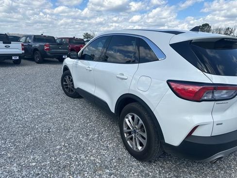 Certified 2022 Ford Escape SE w/ Convenience Package image 5
