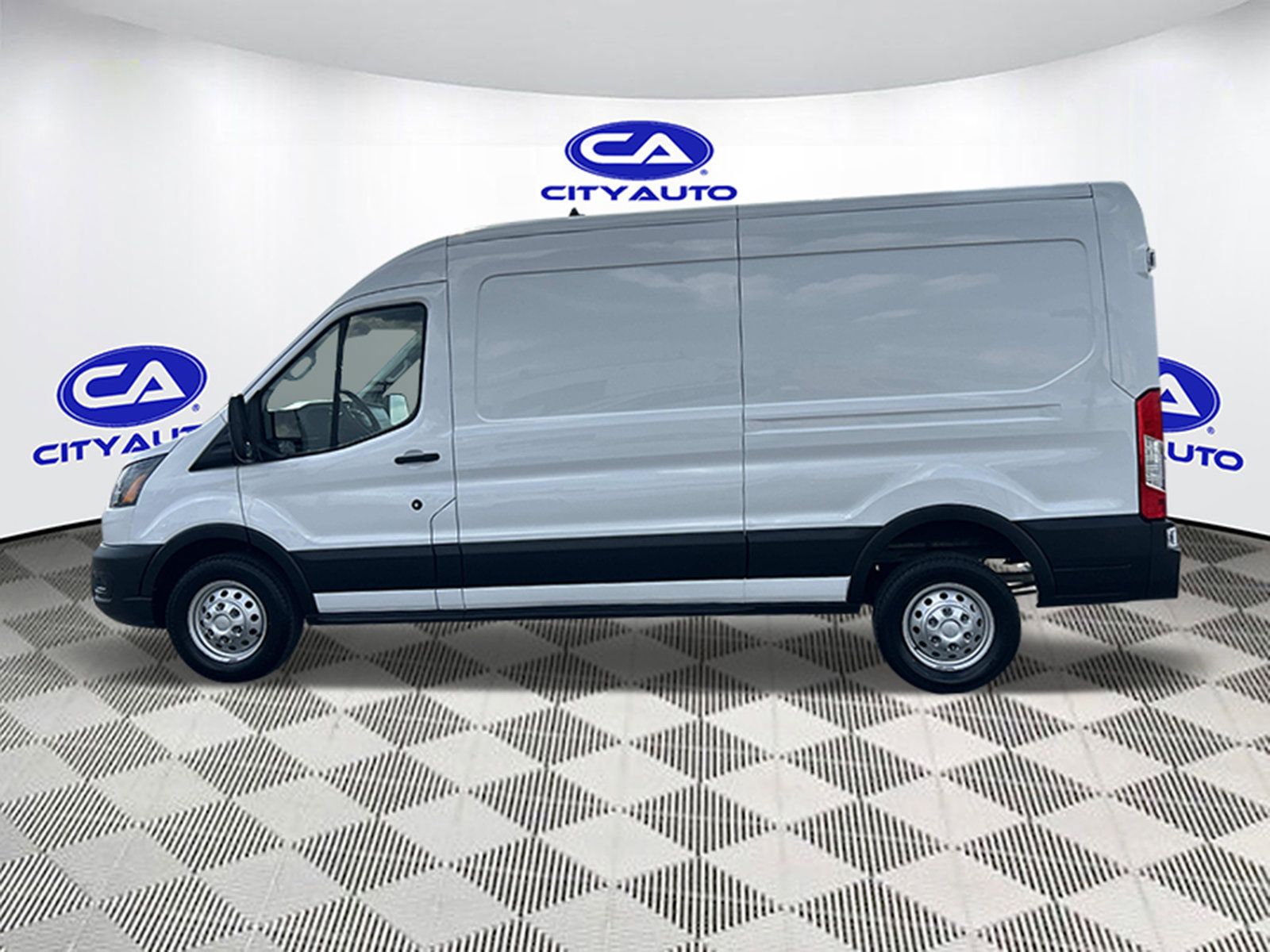 Used 2023 Ford Transit 250 Medium Roof AWD w/ Load Area Protection Package image 8