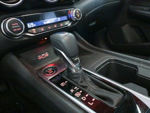 Used 2021 Nissan Sentra SV w/ Trunk Package image 18