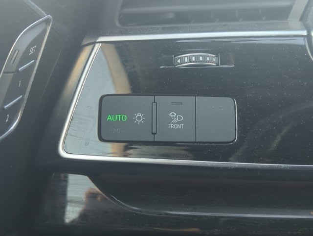 Used 2021 Audi Q7 3.0T Premium Plus w/ Executive Package AWD/4WD image 32