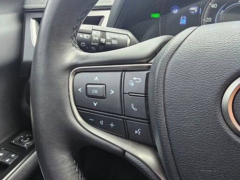 Used 2024 Lexus UX 250h F Sport AWD/4WD image 32