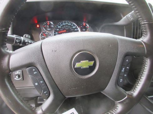 Used 2021 Chevrolet Express 2500 2500 Cargo w/ Driver Convenience Package image 30