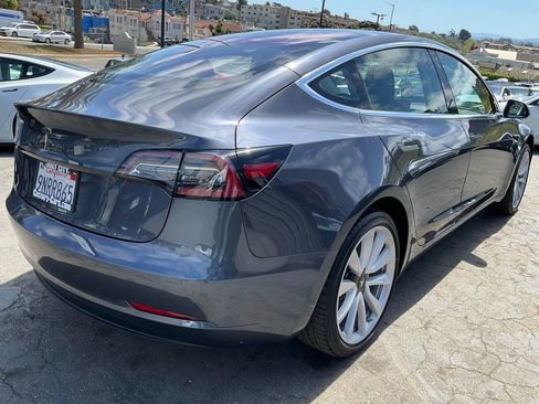 Used 2018 Tesla Model 3 Long Range image 80