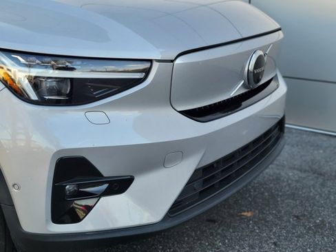 Used 2023 Volvo XC40 Recharge Ultimate image 39