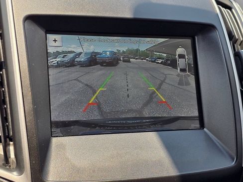 Used 2019 Ford Edge SEL w/ Equipment Group 201A FWD image 5