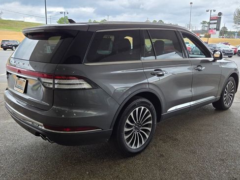Used 2023 Lincoln Aviator Reserve AWD/4WD image 5