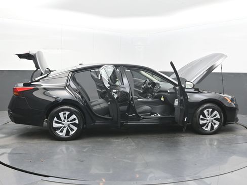 Certified 2025 Nissan Altima 2.5 S FWD image 46