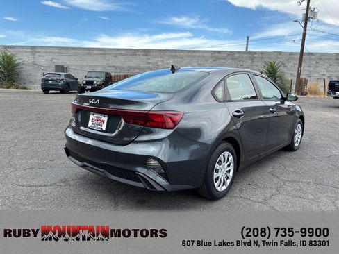 Used 2023 Kia Forte LX FWD image 7