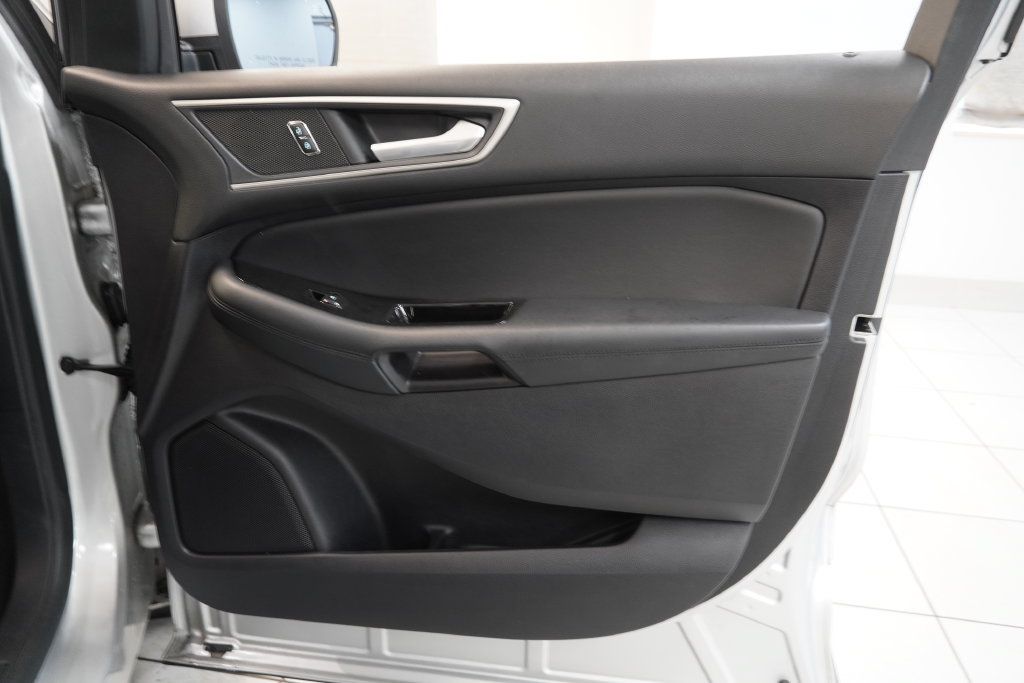 Used 2019 Ford Edge SEL w/ Equipment Group 201A AWD/4WD image 33