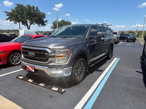 Certified 2021 Ford F150 XLT w/ Trailer Tow Package RWD image 3
