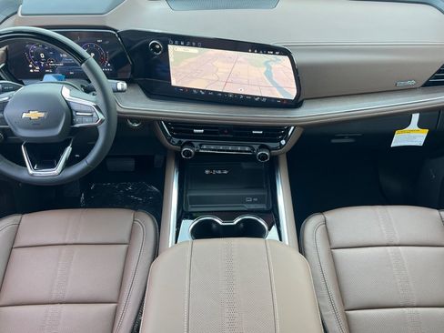 New 2026 Chevrolet Suburban High Country image 10