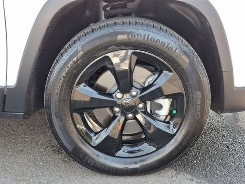 Used 2023 Jeep Cherokee Altitude Lux w/ Lux Elite Package image 26