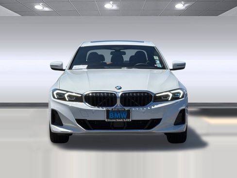 Used 2026 BMW 330i Sedan w/ Premium Package RWD image 6