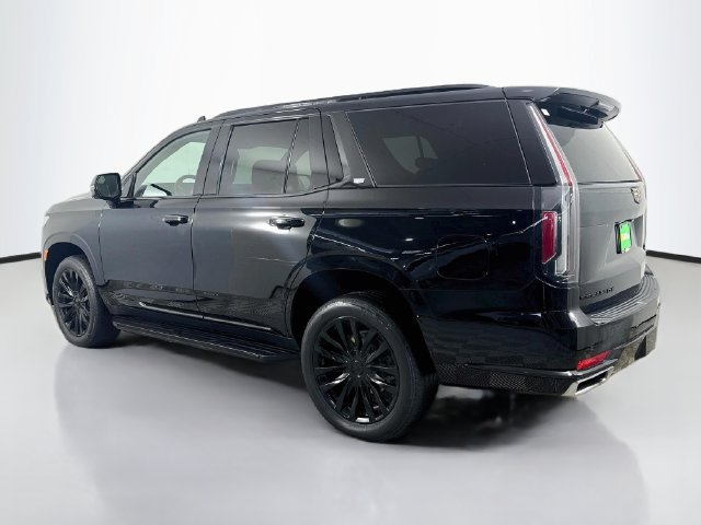 Used 2023 Cadillac Escalade Premium Luxury RWD image 7