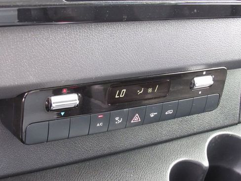 Used 2019 Mercedes-Benz Sprinter 170 image 20