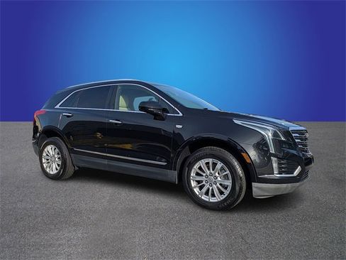 Used 2017 Cadillac XT5 FWD image 7