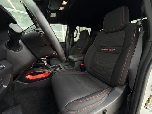 Used 2023 Nissan Frontier PRO-4X w/ Technology Package image 6