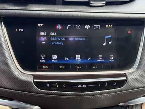 Used 2017 Cadillac XT5 FWD image 30