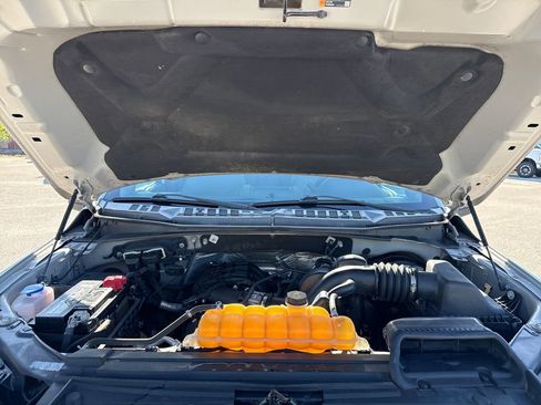 Used 2015 Ford F150 XLT w/ Equipment Group 302A Luxury image 28