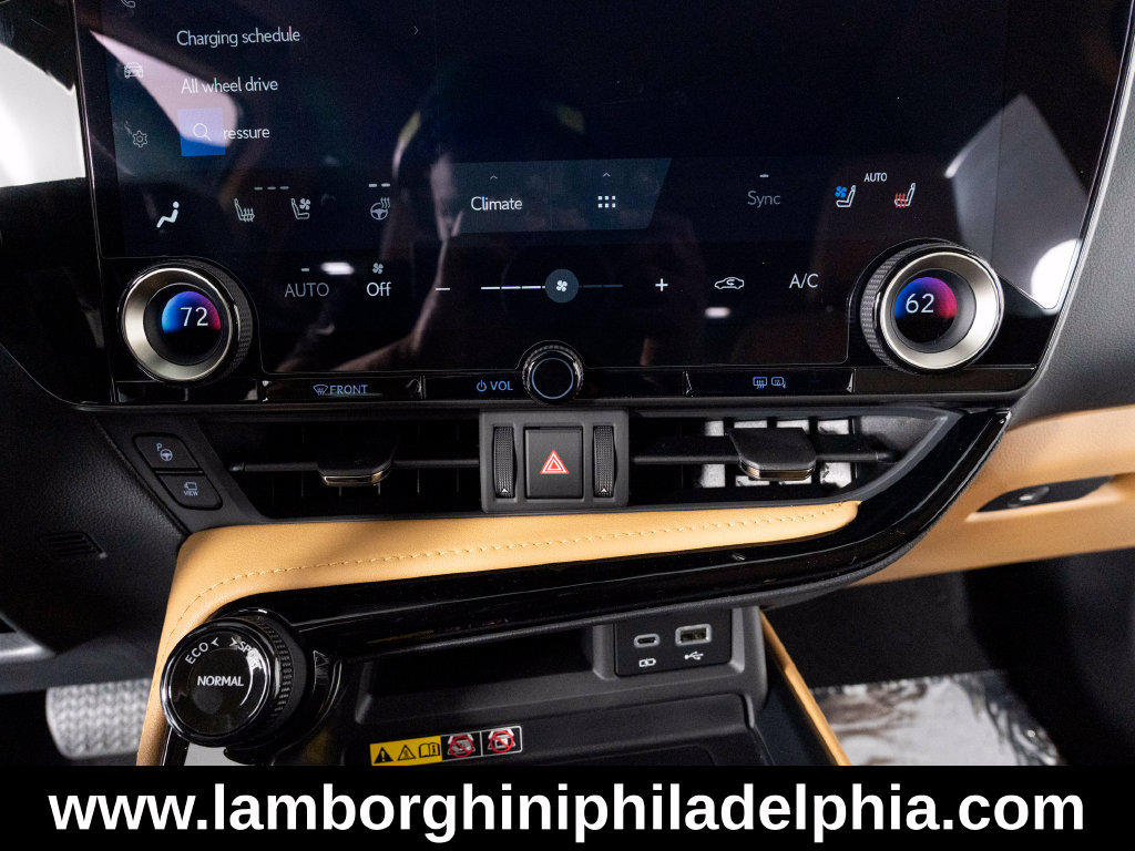 Used 2026 Lexus NX 450h+ AWD w/ Accessory Package (2T) image 19