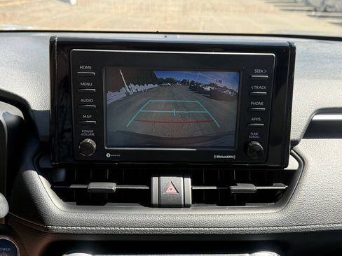 Used 2021 Toyota RAV4 XLE w/ Convenience Package AWD/4WD image 29