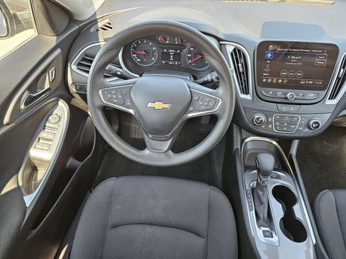 Used 2025 Chevrolet Malibu LT FWD image 27