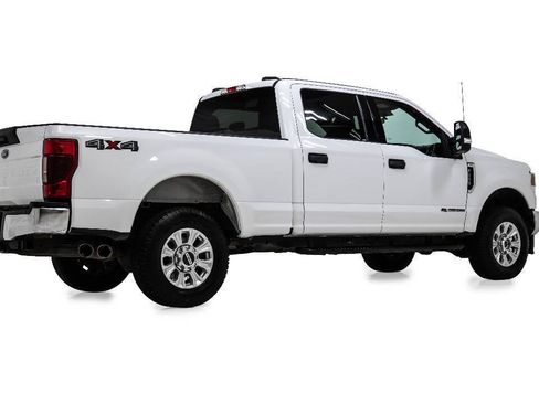 Used 2022 Ford F250 XLT AWD/4WD image 5