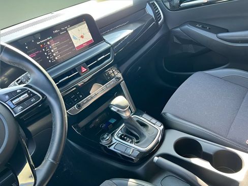 Used 2025 Kia Seltos S FWD image 23
